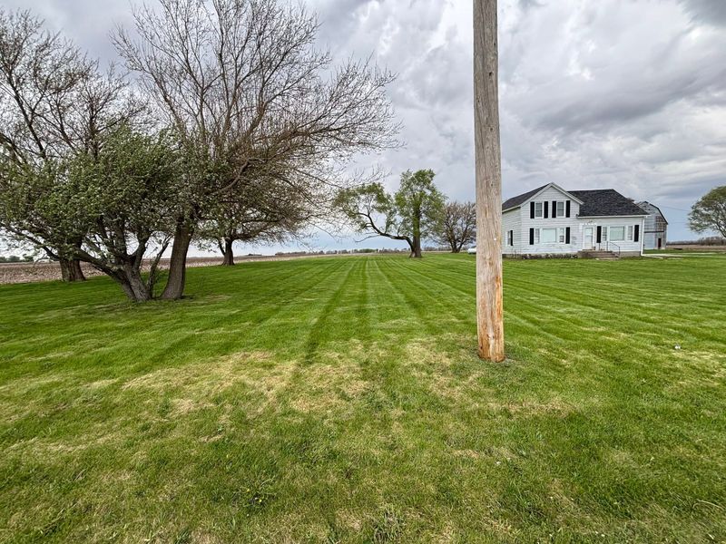 Lawn Mowing and Maintenance
