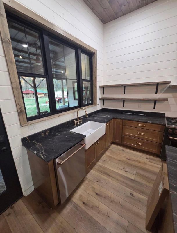 Cabinets 
