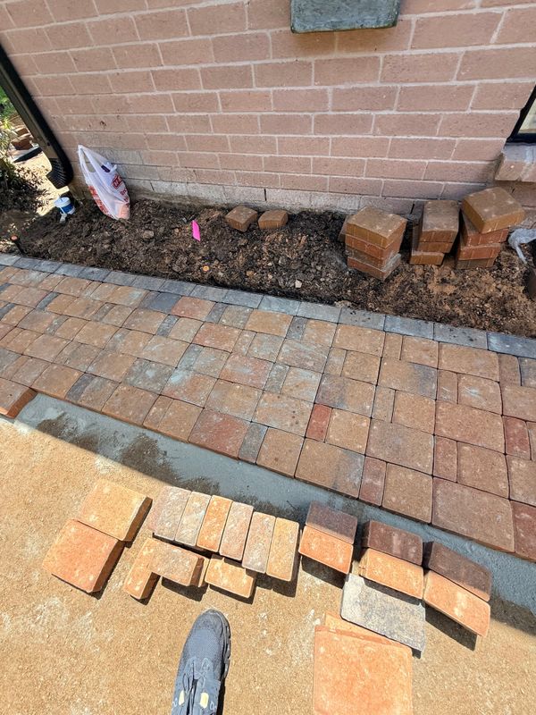 Another clean paver install wrapped up. The fit and finish make all the difference.

Full Armor Renovations, servicing League City.