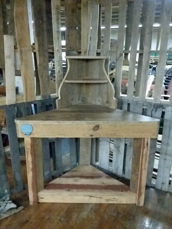 Custom Carpentry & Design