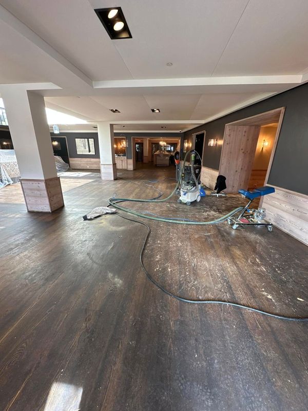 Hardwood Refinishing