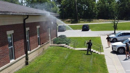 Commercial Pressure Washing