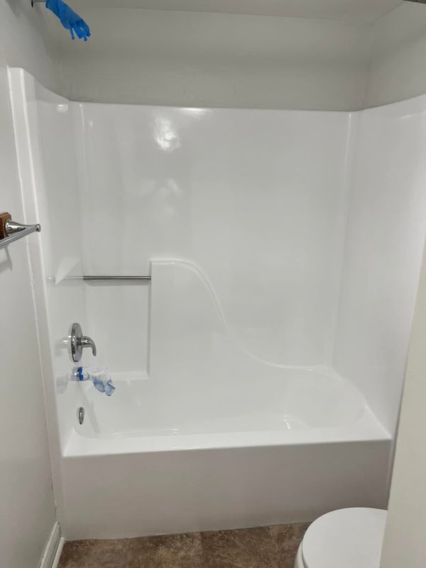 Bathtub and Tile Resurfacing