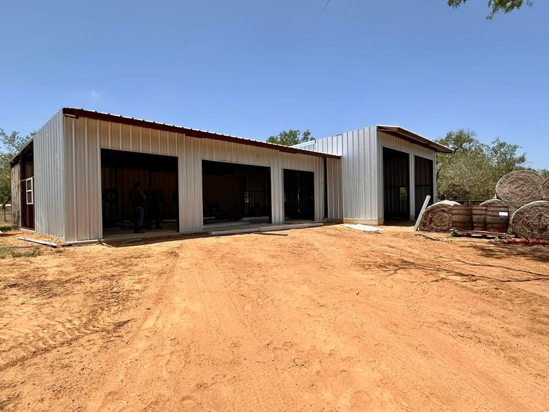 Metal Buildings Construction