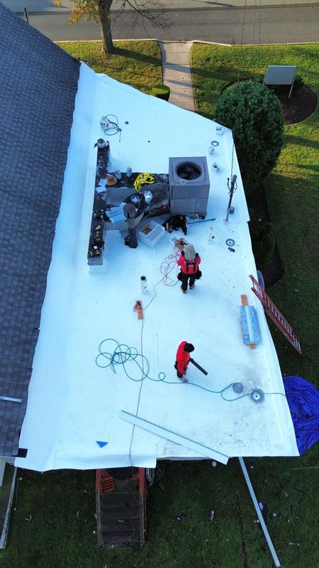 Commercial & Institutional Flat Roof Replacement