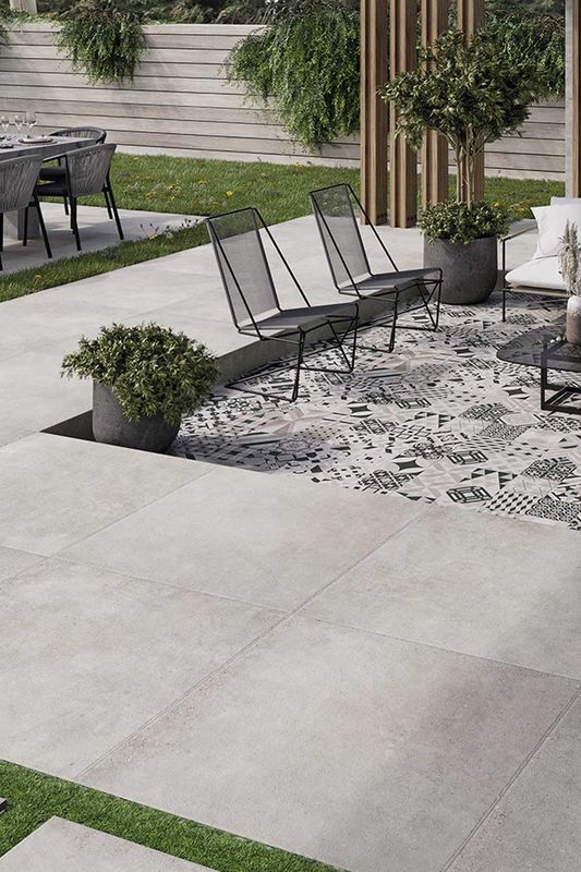 Outdoor Tiling