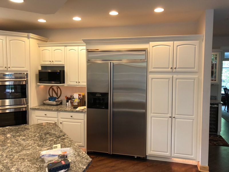 Kitchen and Cabinet Refinishing