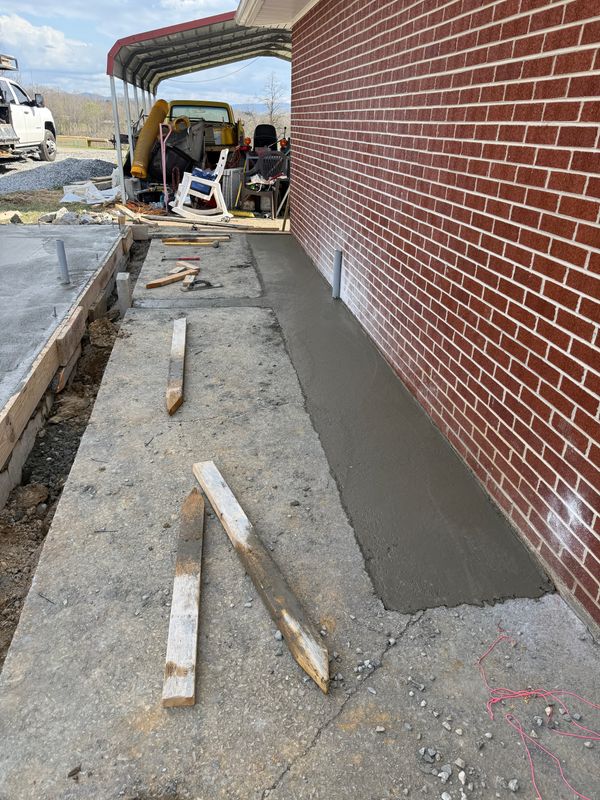 Custom Deck and Patio Construction