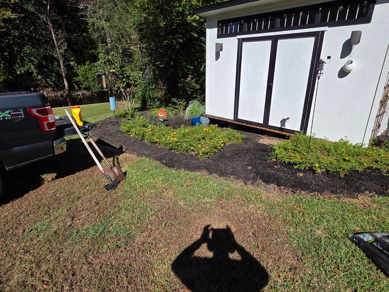 Weed Trimming and Edging
