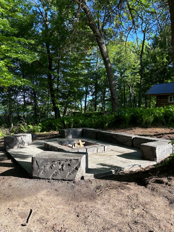 Carved Concrete Retaining Walls 
