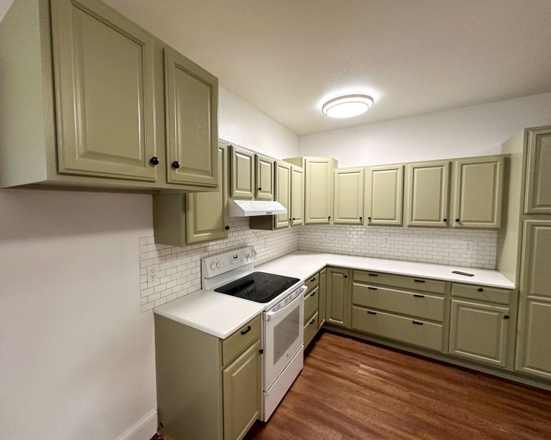 Kitchen and Cabinet Refinishing