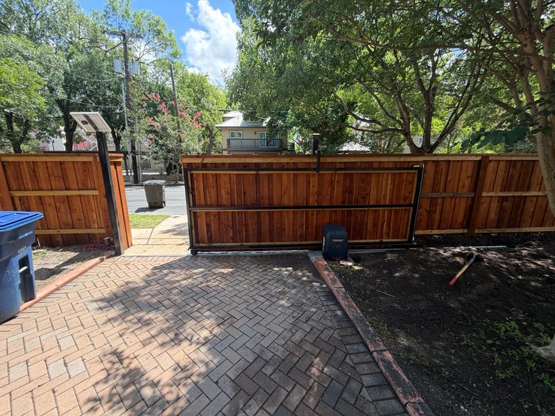 Gate Installation and Repair