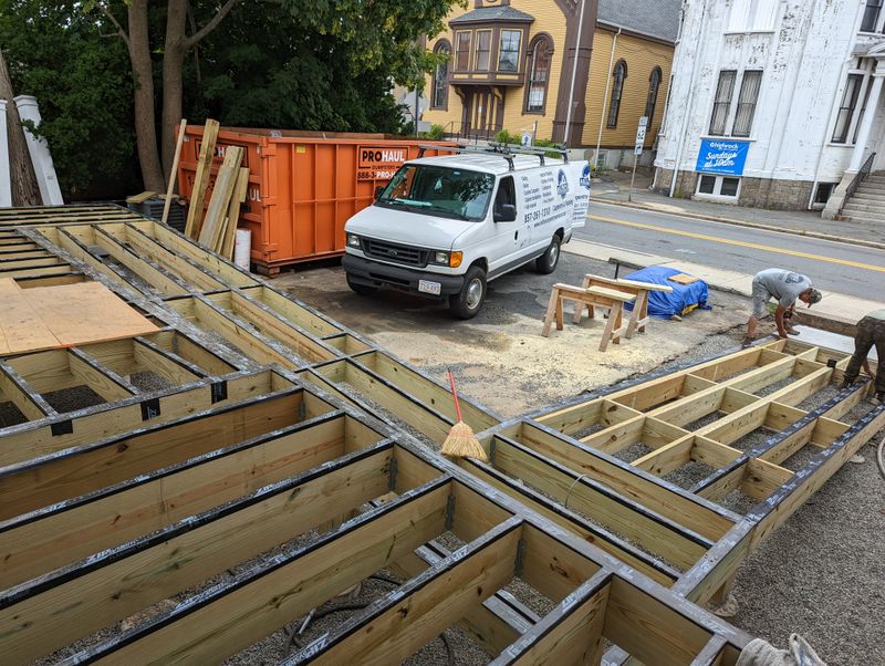 EXTERIOR CARPENTRY & DECKS (SELECT RENOVATIONS)