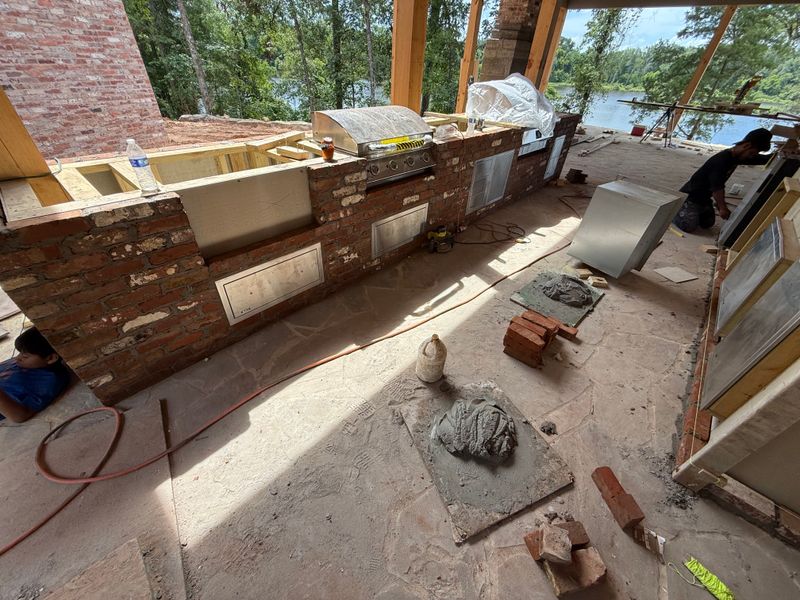 Outdoor Kitchen