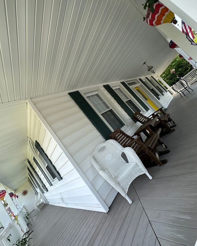 Deck & Patio Cleaning