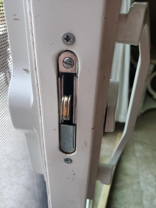 sliding door repair