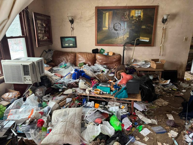 Hoarder Houses