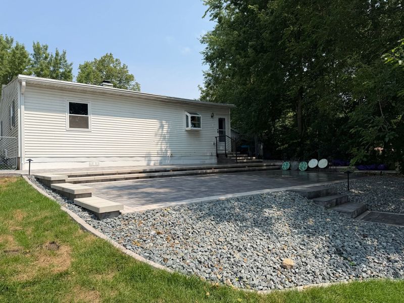 Flagstone Patios & Boulder Walls