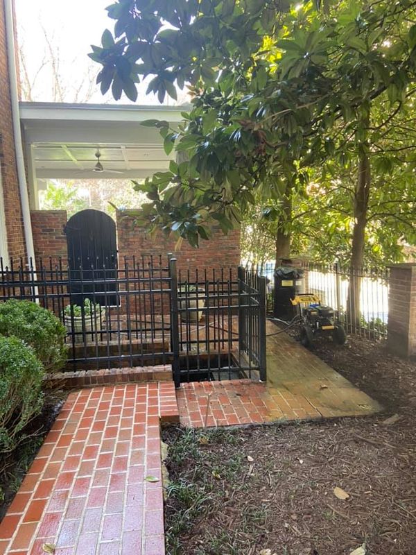 Hardscape Cleaning