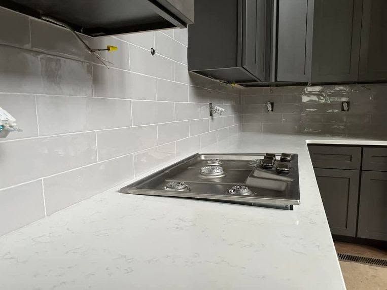 Kitchen Backsplash Tiling