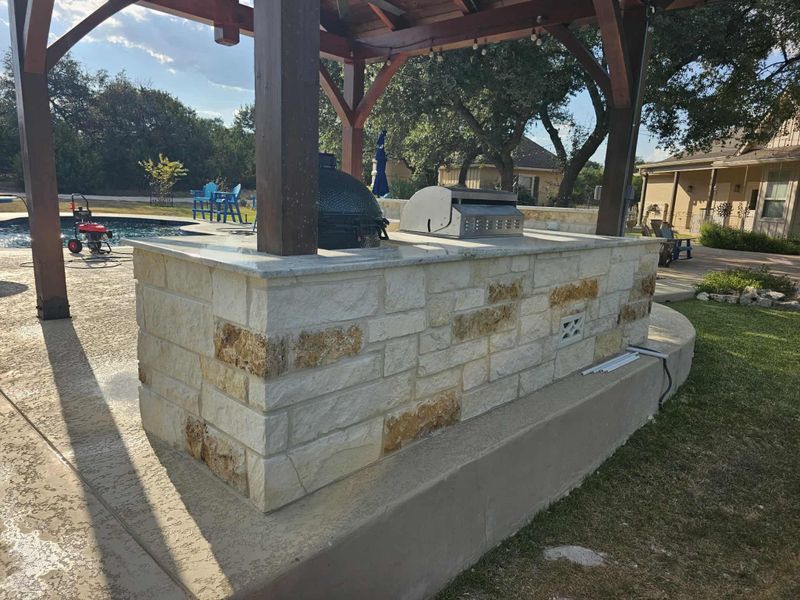Brick/Stone Columns