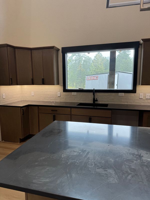Kitchen backsplash 