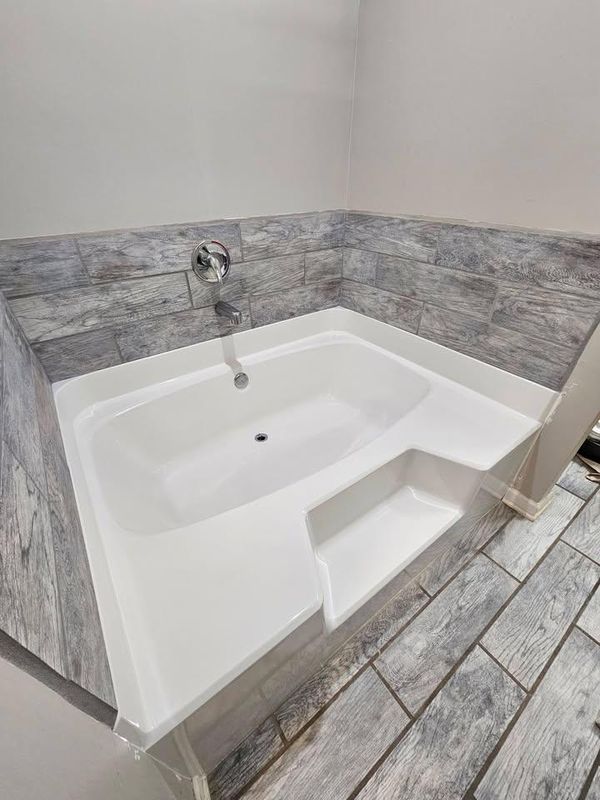 Tub Reglazing