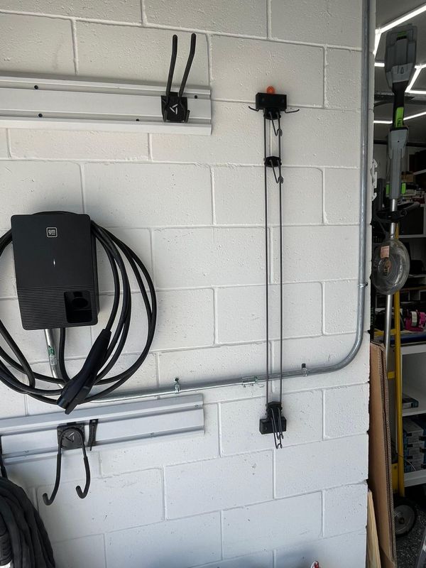 Circuit Breaker Installation and Repair