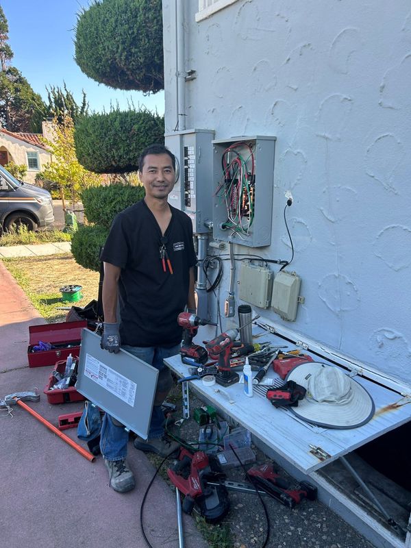 Circuit Breaker Installation and Repair