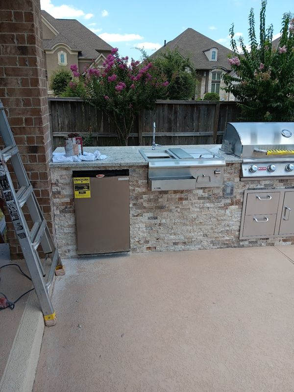 Outdoor Kitchen