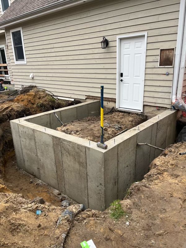 Pole Barns / Concrete Foundations