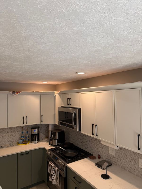 Kitchen and Cabinet Refinishing