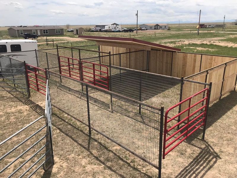High Tensile & Pipe Arenas