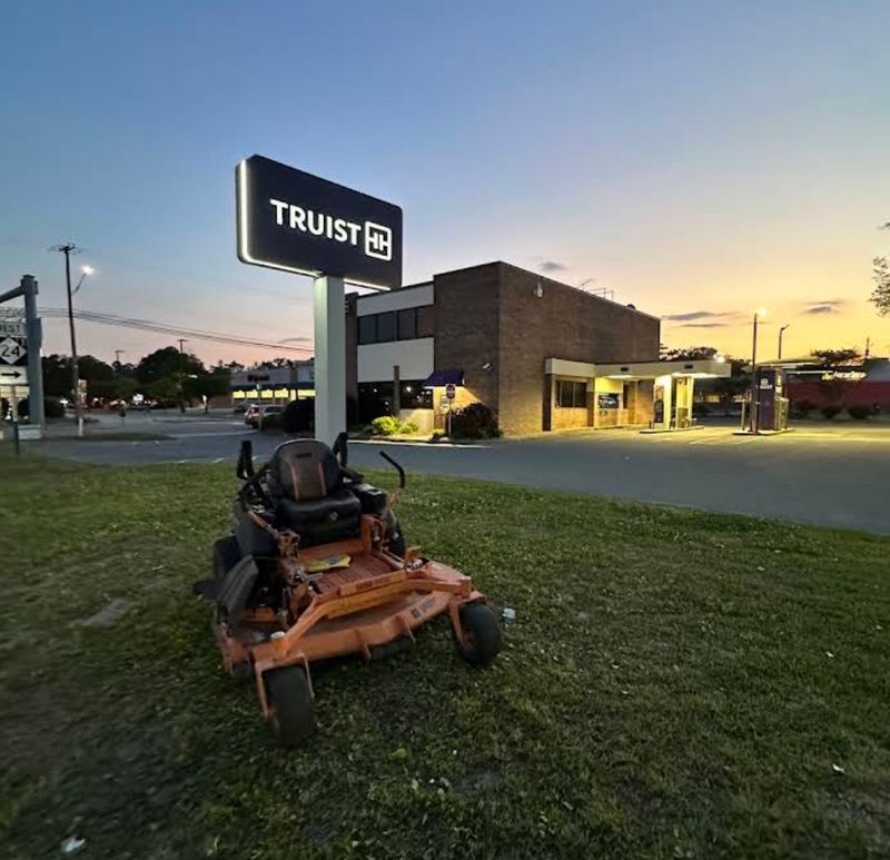 Lawn Mowing and Maintenance