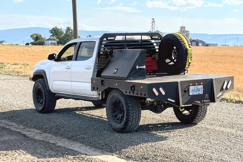 Custom Flatbeds