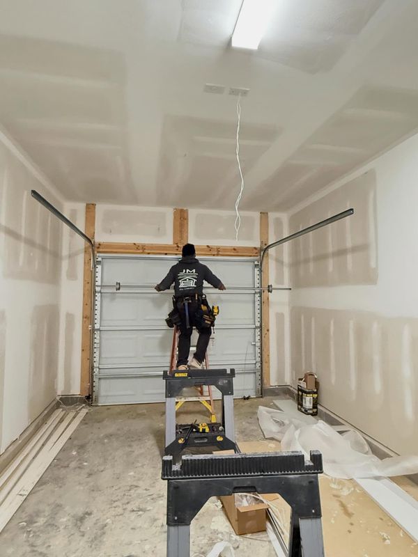 Garage Door Installation & Repair