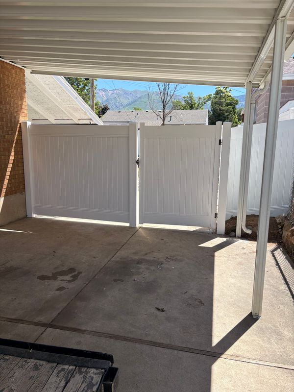 Vinyl Fencing