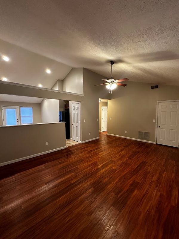 Wall, Ceiling & Trim Painters Serving Oakbrook & Boone County