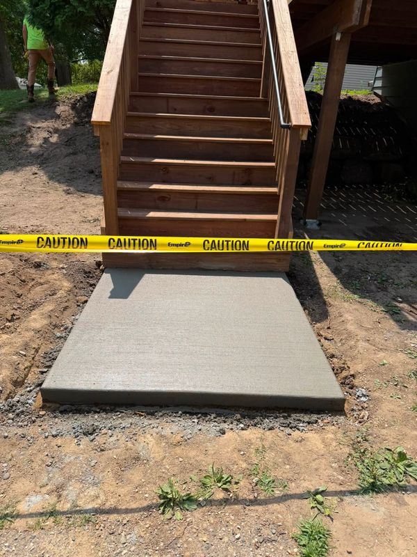 Concrete Patios & Aprons