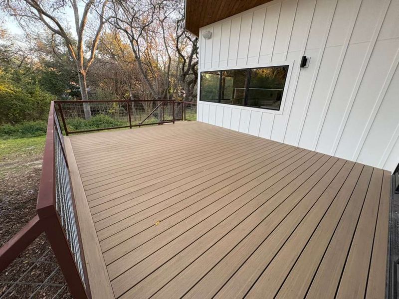 DECKING