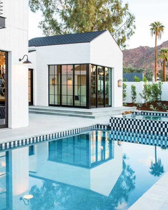 Pool Tiling