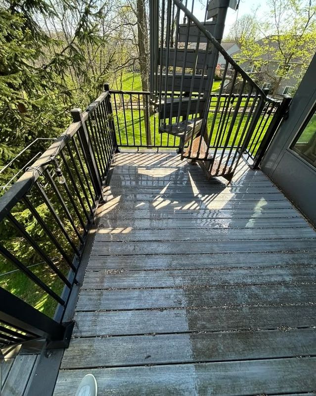 Deck and Patio Cleaning