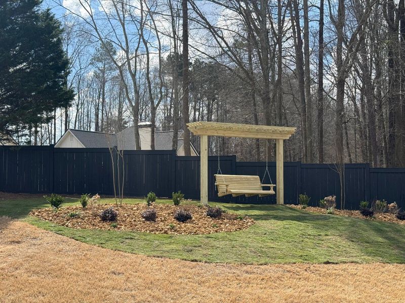 🏢 Commercial Landscape Installation