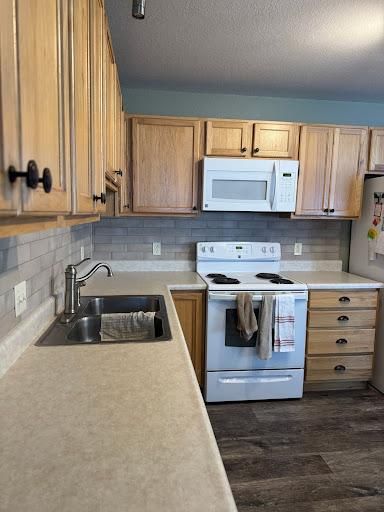 Kitchen Backsplash Tiling