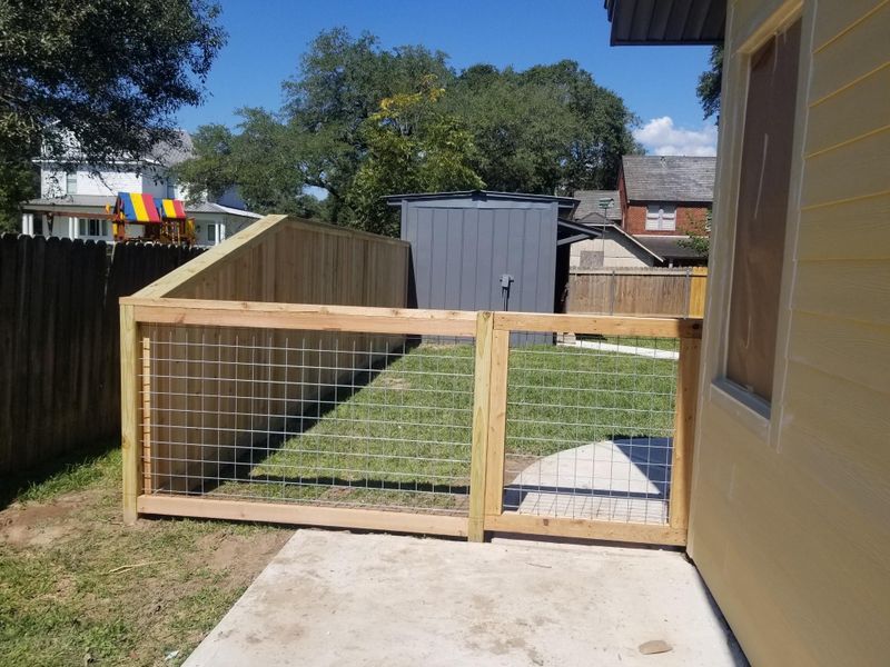 Decorative Wood Fencing 