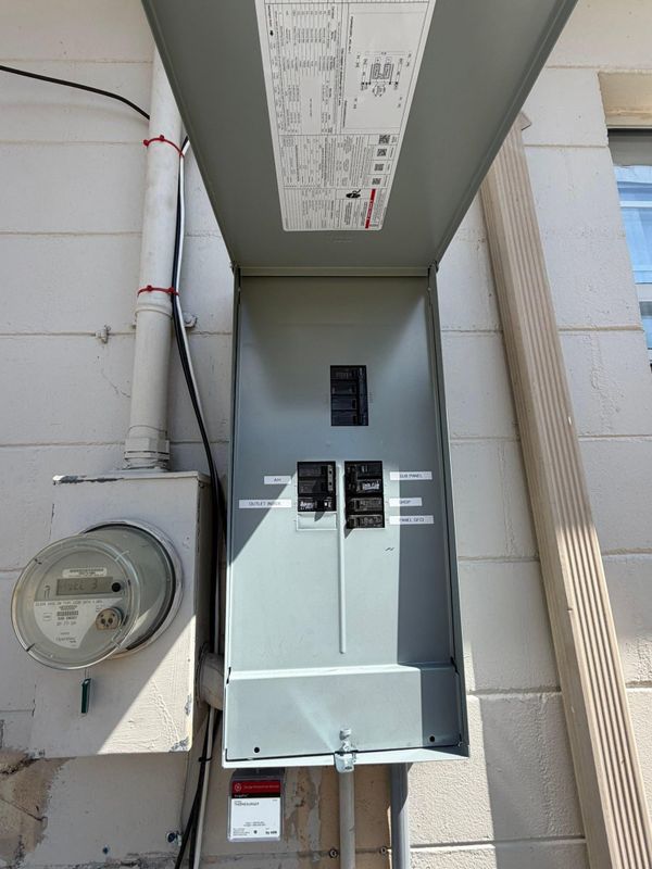 Circuit Breaker Installation and Repair