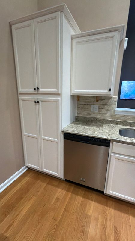 Kitchen and Cabinet Refinishing