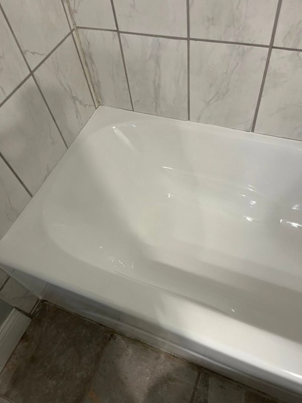 Bathtub and Tile Resurfacing