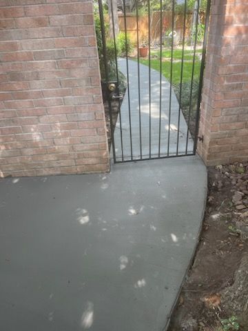 Pool Deck Paving
