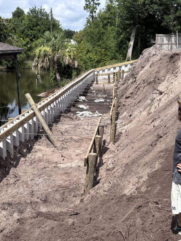 Seawall/ Retaining wall